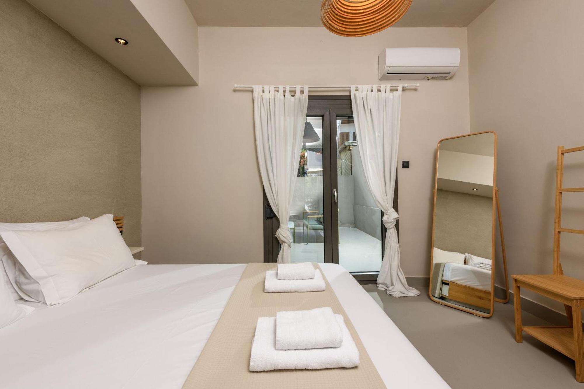 The Old Port Apartment Limenas  Bagian luar foto