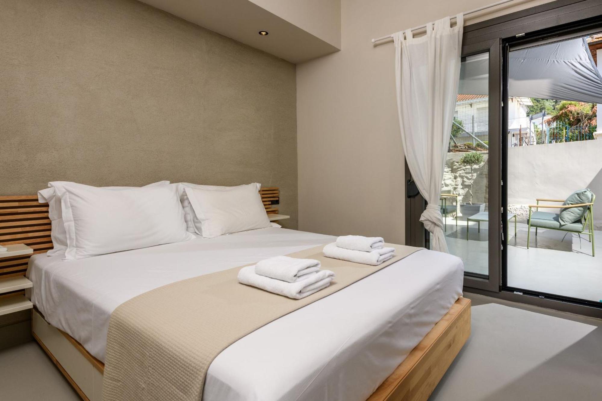 The Old Port Apartment Limenas  Bagian luar foto