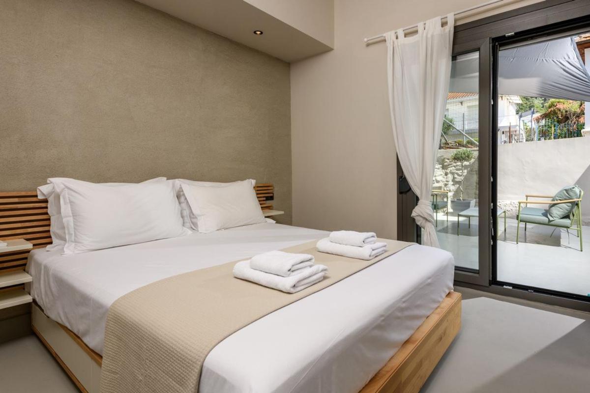 The Old Port Apartment Limenas  Bagian luar foto