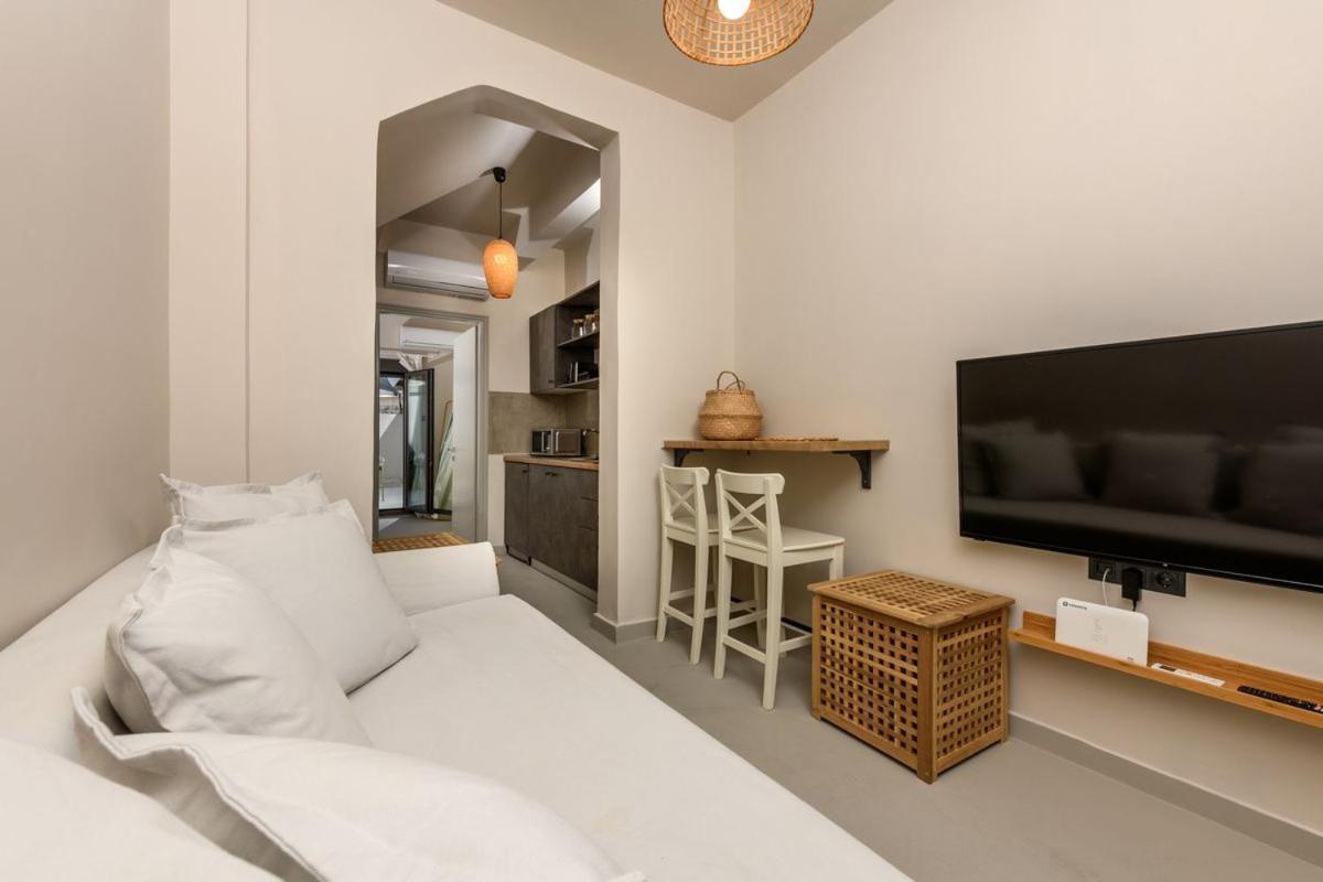 The Old Port Apartment Limenas  Bagian luar foto